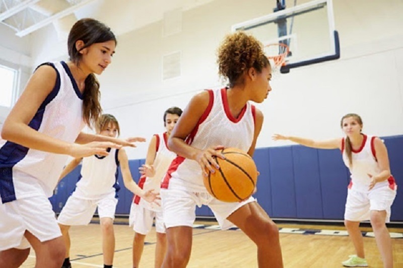Lứa tuổi nào chơi bóng rổ sẽ nhanh tăng chiều cao