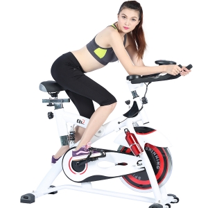 Thể dục với xe đạp tập thể dục giúp tăng chiều cao