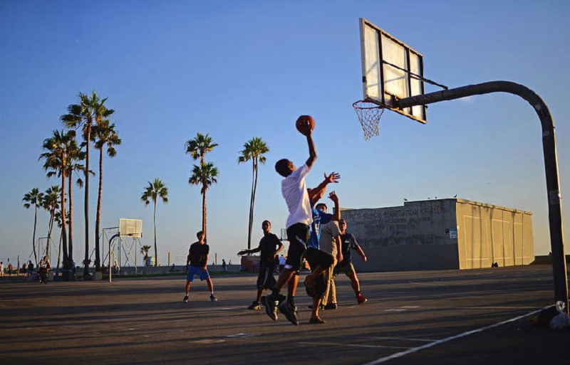 Lưu ý khi lắp đặt trụ bóng rổ gia đình để vui chơi giải trí hiệu quả