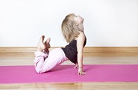 Lợi ích của việc cho trẻ tập yoga