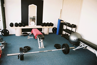 Những dụng cụ tập gym tại nhà nào thường được mua để tập luyện